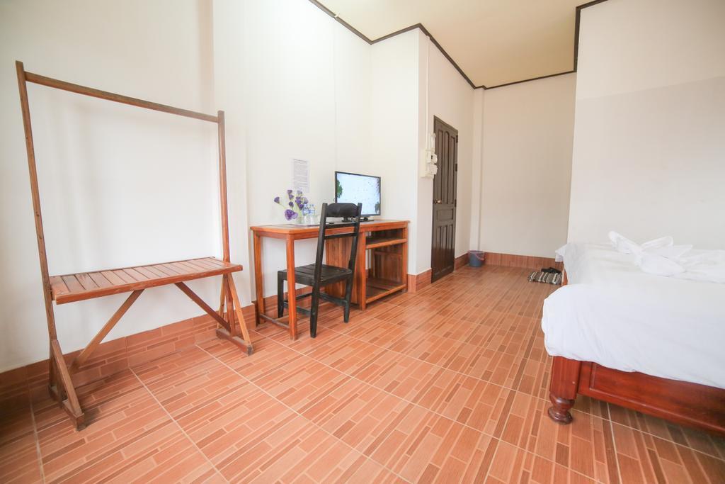 Maylay Guesthouse Vang Vieng Dış mekan fotoğraf