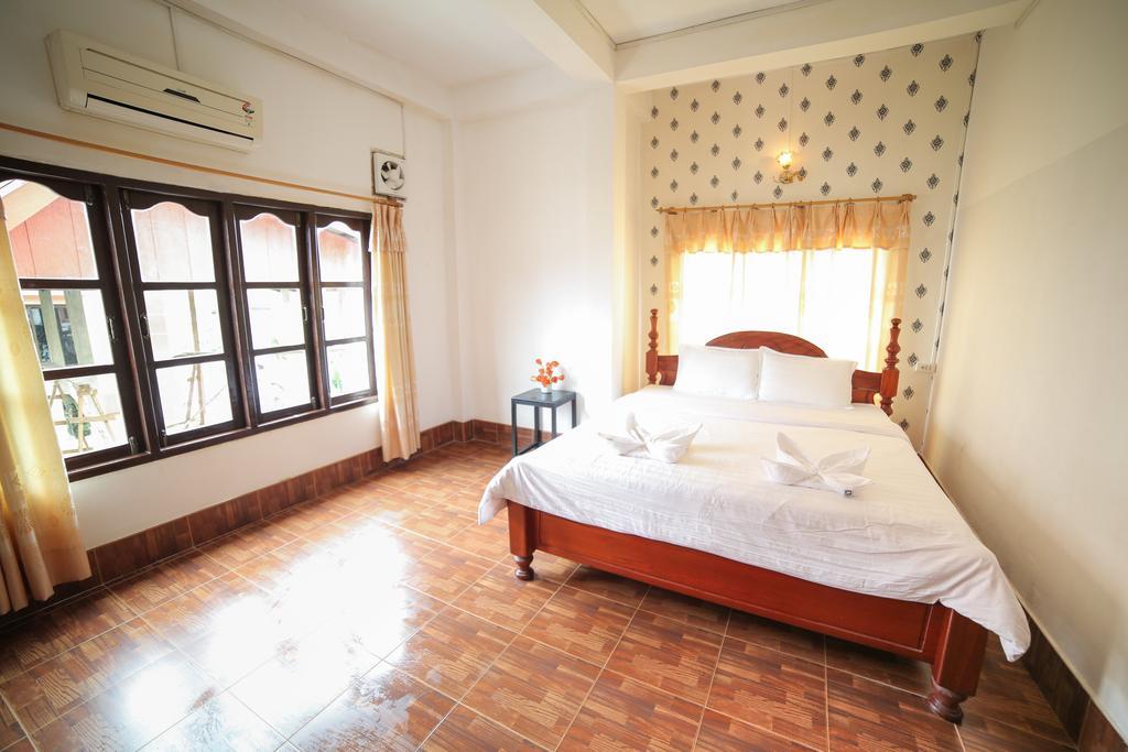 Maylay Guesthouse Vang Vieng Dış mekan fotoğraf