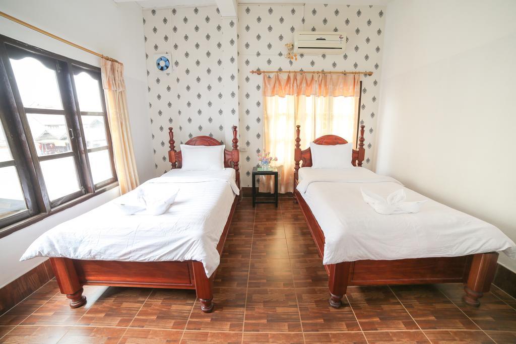 Maylay Guesthouse Vang Vieng Dış mekan fotoğraf